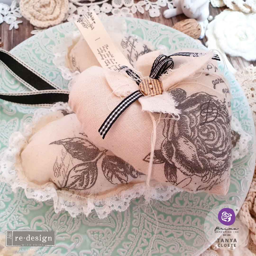 ROMANCE ROSES - REDESIGN DECOR STAMP - 12" BY 12" ( 6 PCS)