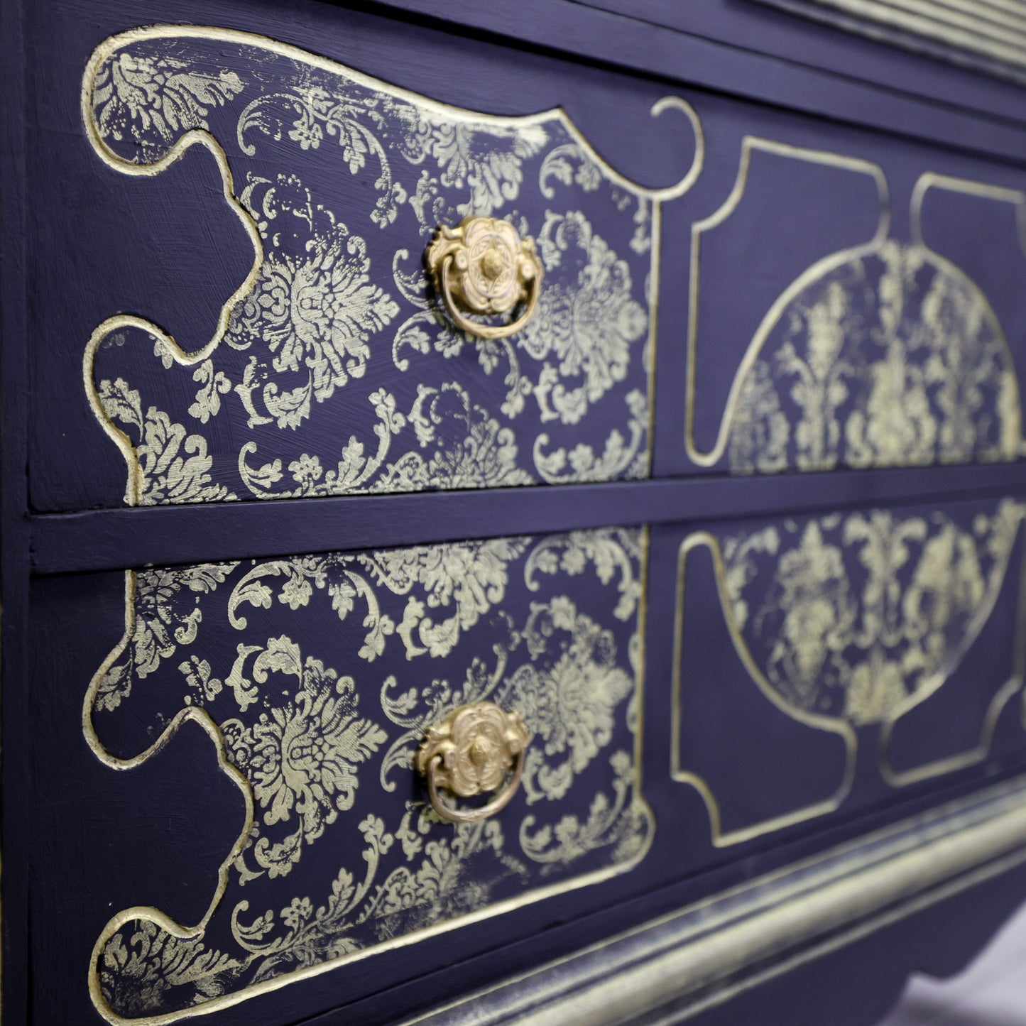 STAMPED DAMASK - REDESIGN DECOR STAMP - 12" BY 12" - ( 1 pc)