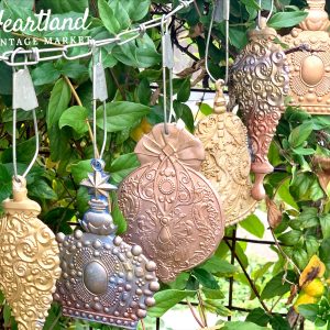 VICTORIAN ADORNMENTS - REDESIGN DECOR MOULDS® - REDESIGN DECOR MOULDS®