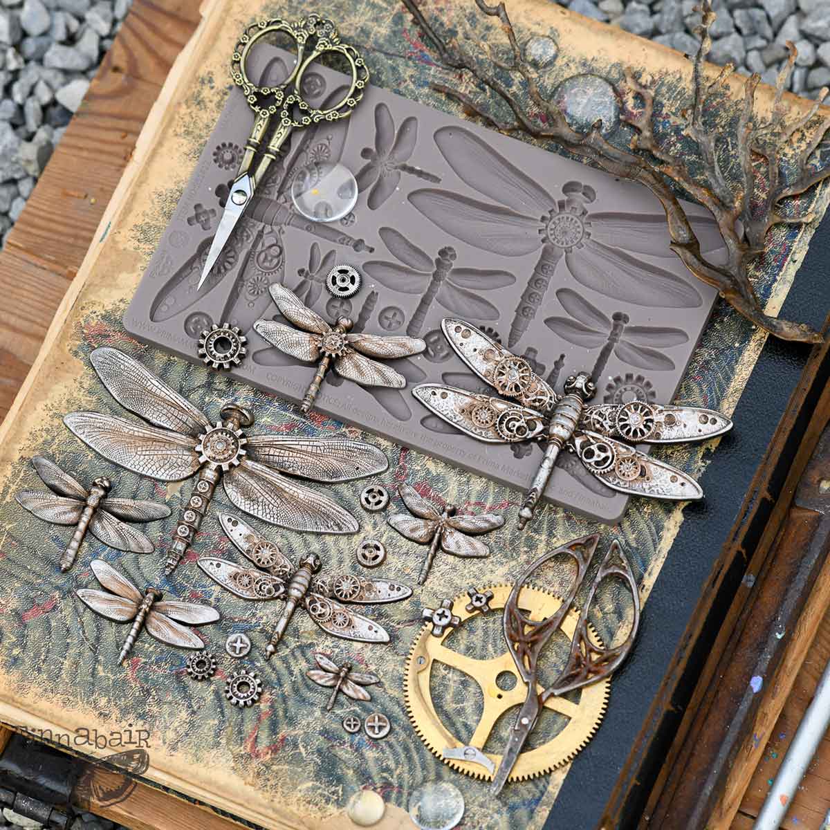 MACHINE DRAGONFLIES - FINNABAIR DECCOR MOULDS - 1 PC, 5" BY 8" BY 8mm