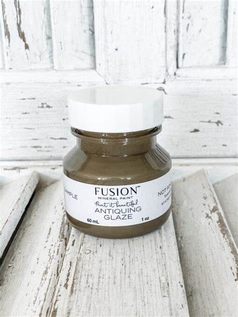 Antiquing Glaze - Fusion Mineral Paint