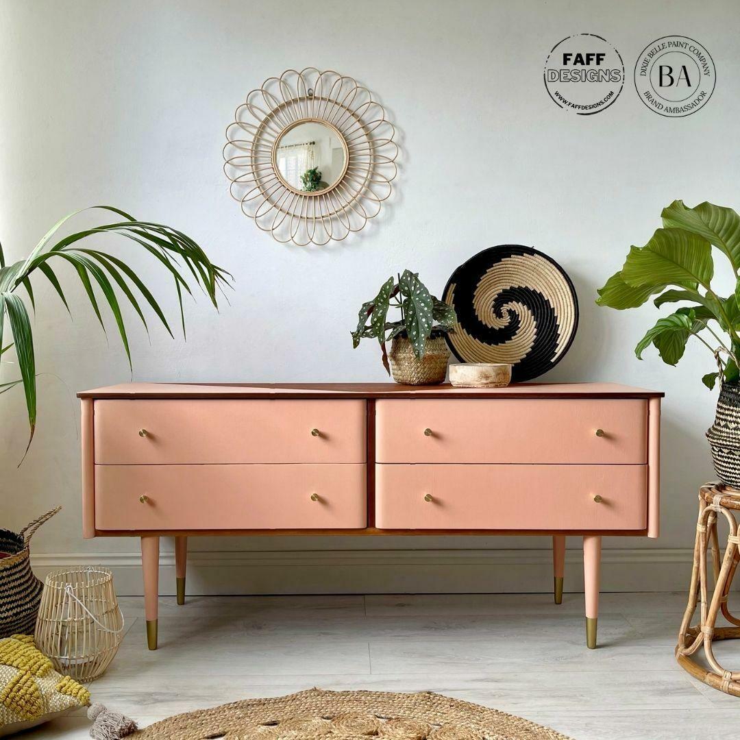APRICOT - DIXIE BELLE CHALK MINERAL PAINT