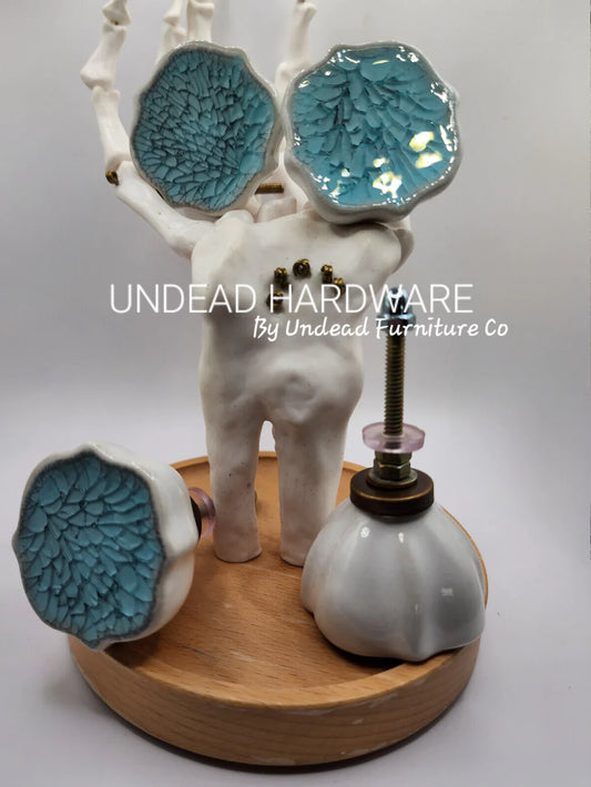 TIFFANY - CRACKLED BLUE CERAMIC - UNDEAD HARDWARE