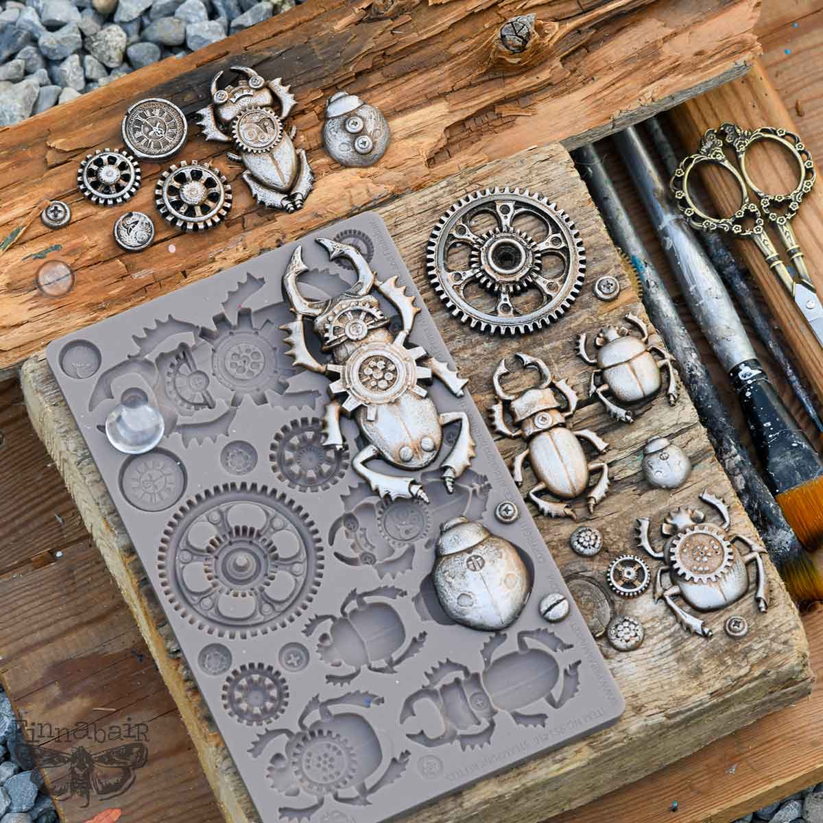 STEAMPUNK BEETLES - Finnabair Decor Moulds® – 1 pc, 5″x8″x8mm