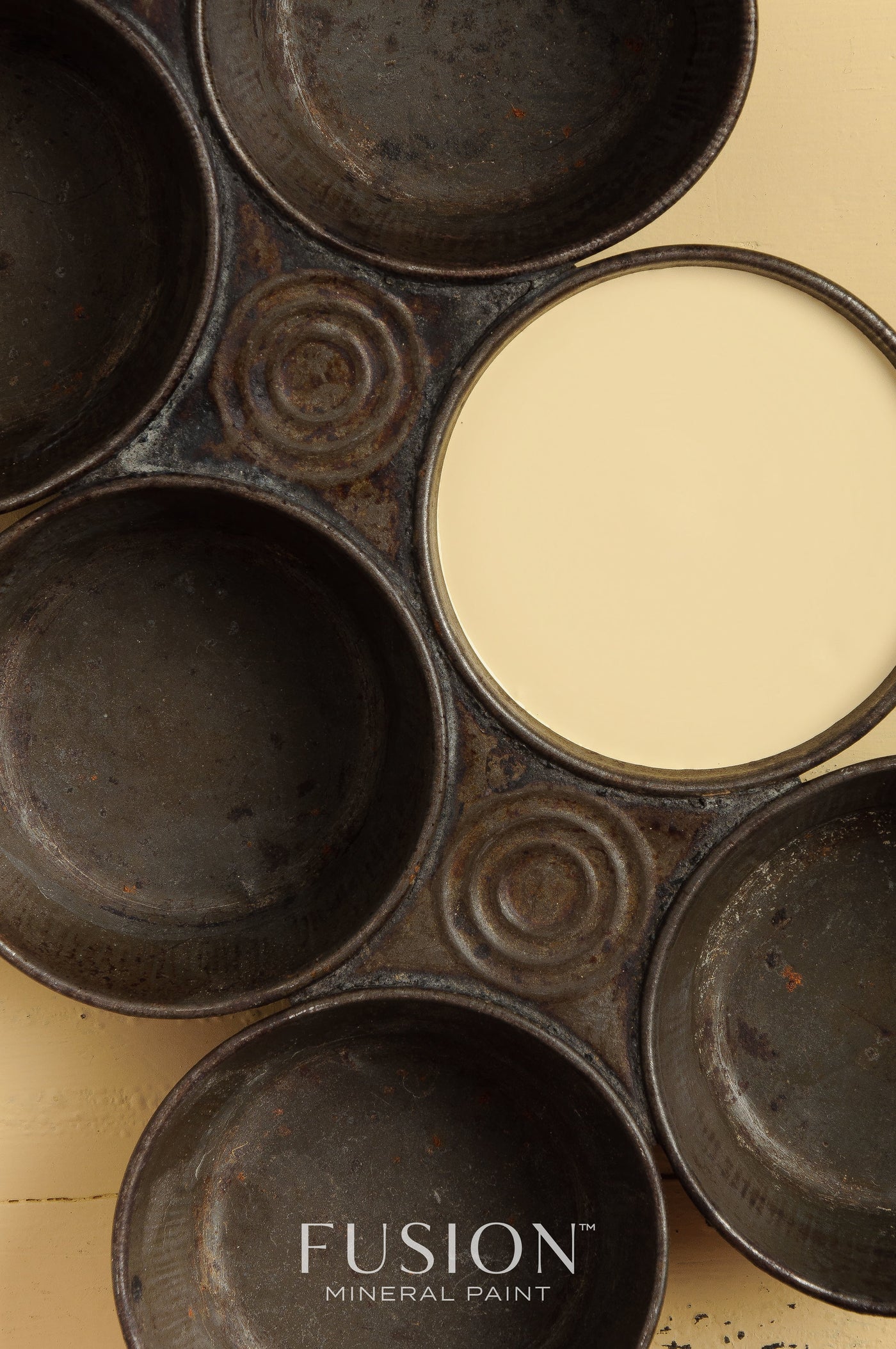 BUTTERMILK CREAM - FUSION MINERAL  PAINT